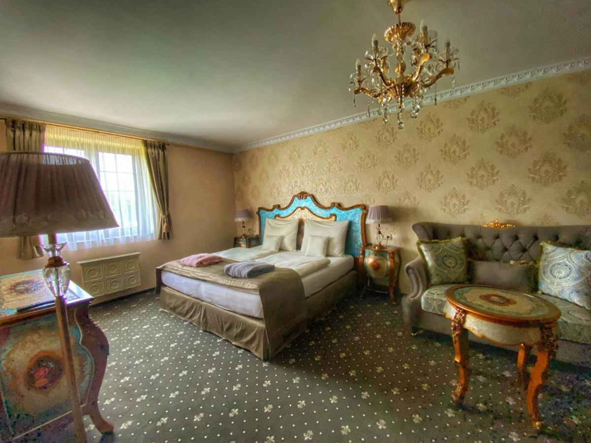 Chateau Sanov Sanov  外观 照片