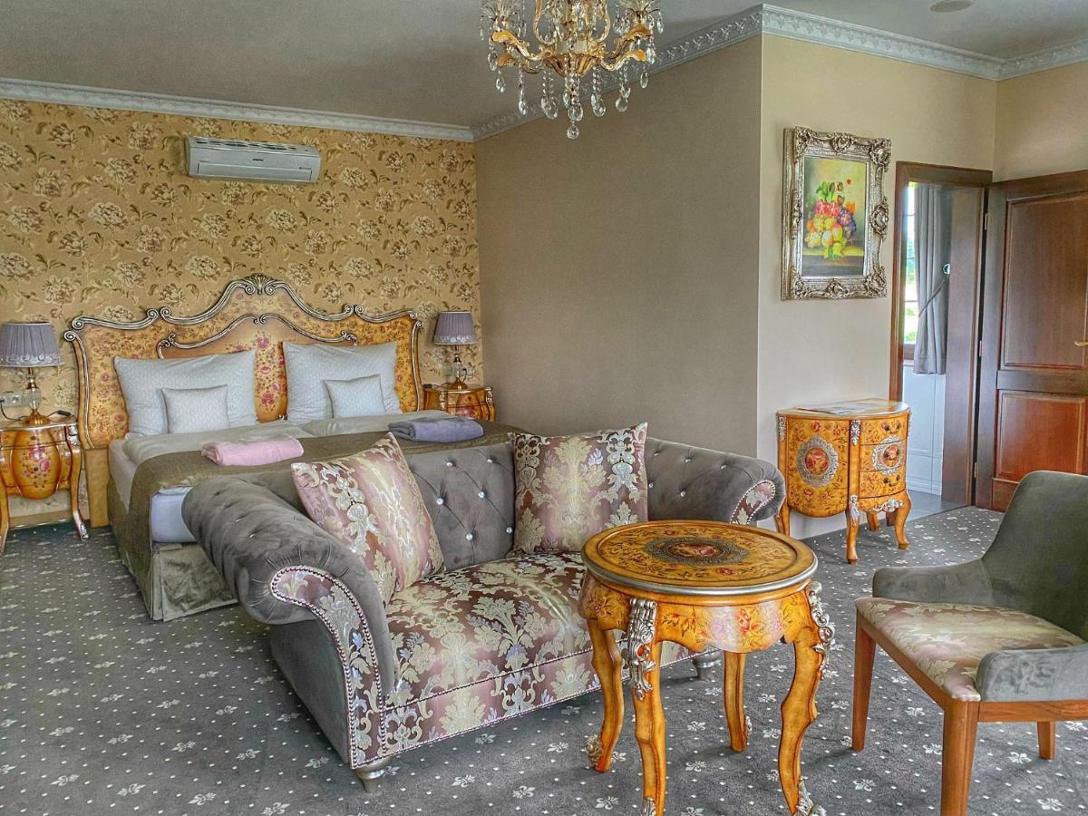 Chateau Sanov Sanov  外观 照片